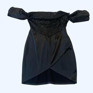 OHS Elegant Black Off-Shoulder Dress